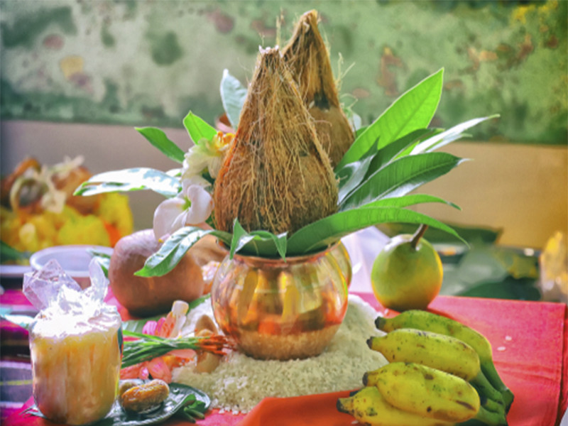 Pandit for griha pravesh puja in pune