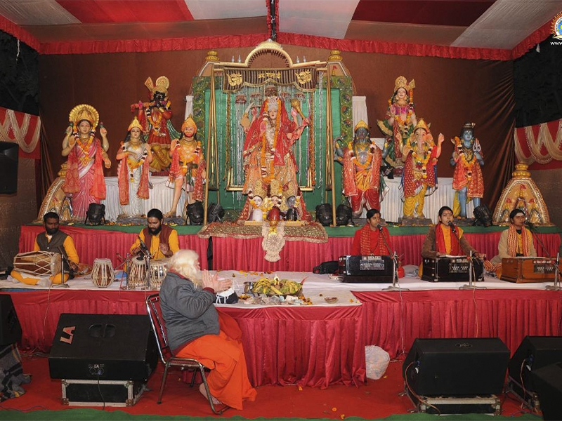 Pandit for Mata Ki Chowki puja in pune